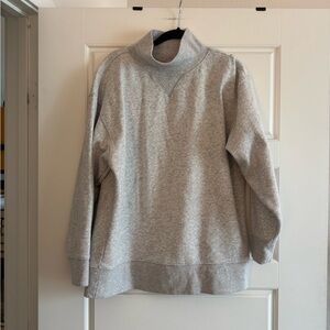 Universal Thread Heather Gray Women's Turtleneck Sweater